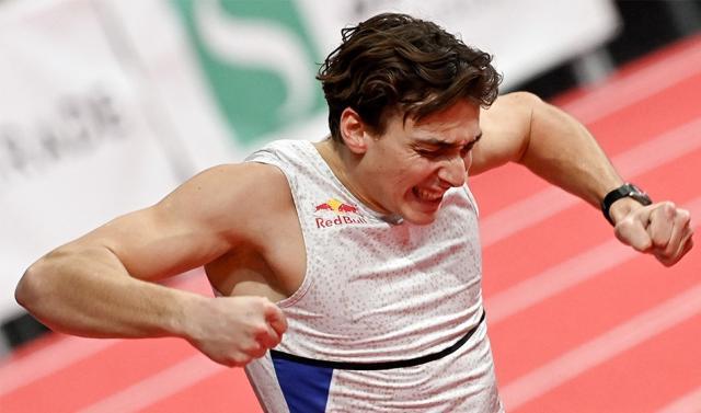 九游体育下载-杜普兰蒂斯破撑杆跳室内赛纪录 世锦赛继续冲击？