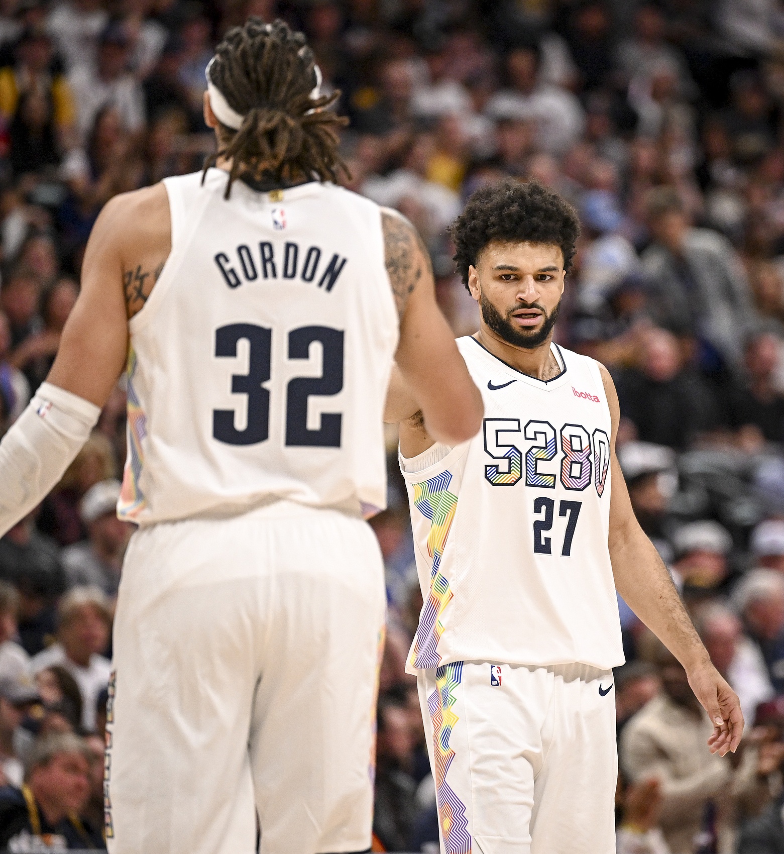 九游体育-伤兵满营！今天对阵雄鹿阿隆·戈登能出战 穆雷&amp;沃特森等人缺席