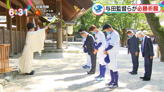 1618742287065024383.jpg 99.jpg