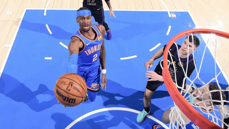 九游体育-压制！湖人6天内主客场均惨败给雷霆，两场合计输了79分