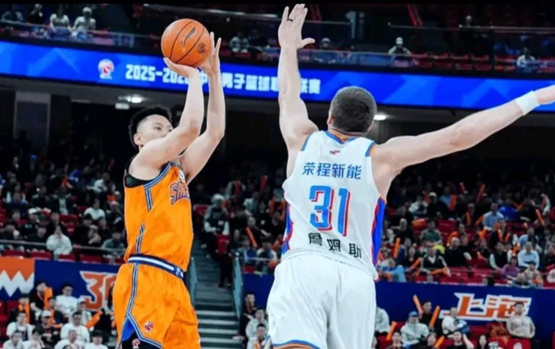 九游体育-一步一脚印,李弘权3年前获最快进步球员,今年入选一阵